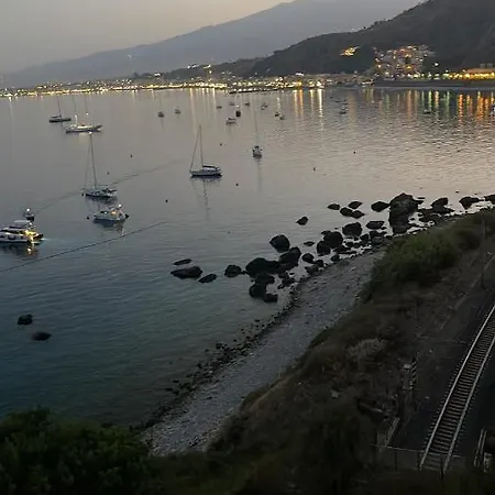 Rosso Taormina Gasthof